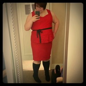 Red Sleeveless Lace Top